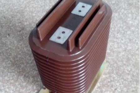 如何區(qū)分電壓互感器和電流互感器？